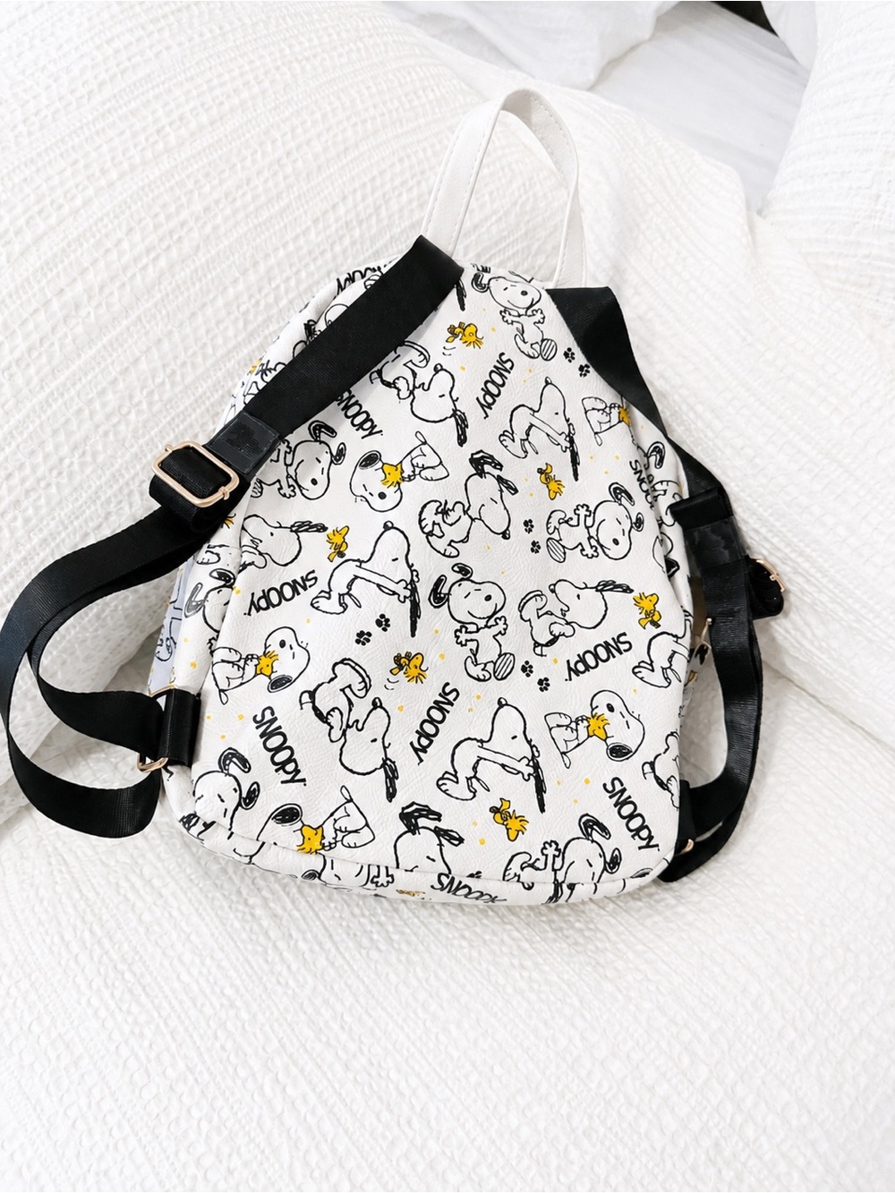 NWT Kids Backpack with Yellow Heart Pom Keychain - Picture 5 of 7